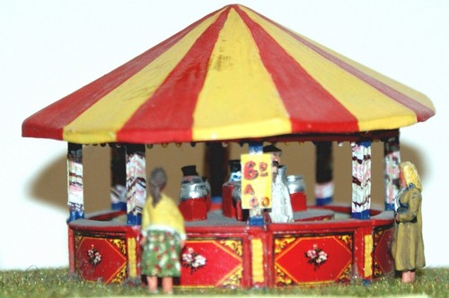 Hoopla round stall fairground - round,